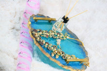 Load image into Gallery viewer, Round Resin Tray - with Gold Leaf/Resin/Serving Tray/Handmade/Art/Gift/Resin Art